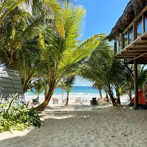 Chavez Eco Beach Camping And Tulum